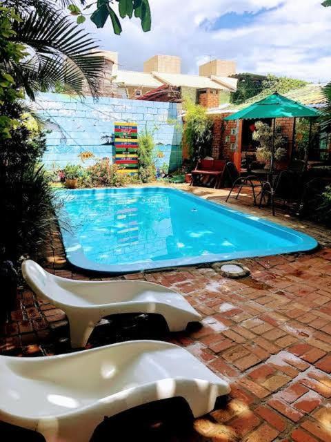 Pousada Girassois Hostel Florianopolis Exterior photo